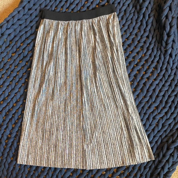 Joe B Dresses & Skirts - Y2K Joe B Sparkling Silver Pleated Midi Skirt size Medium